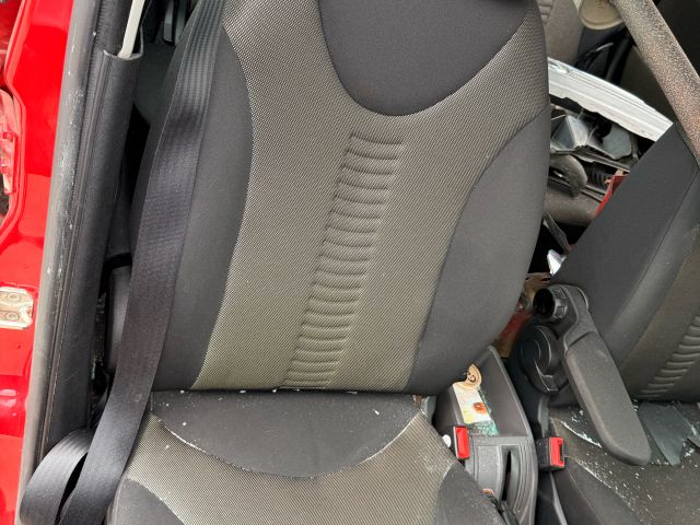 bontott FIAT IDEA Jobb első Ülés