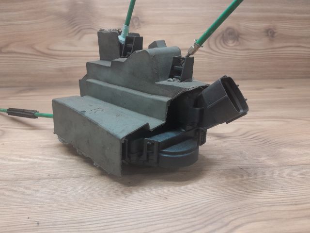 bontott FIAT IDEA Jobb hátsó Ajtózár