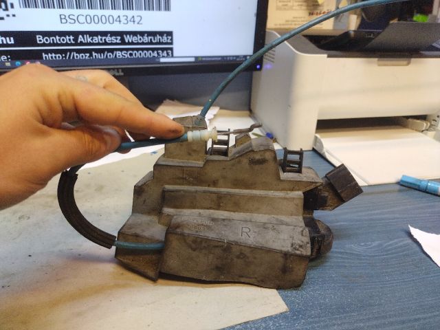 bontott FIAT IDEA Jobb hátsó Ajtózár