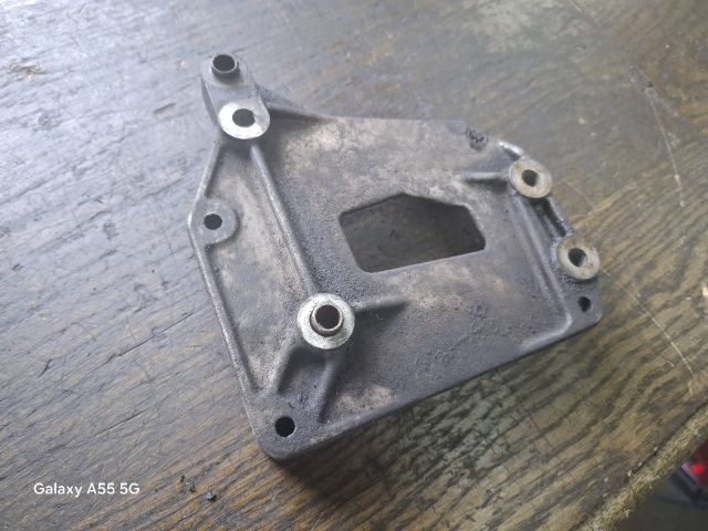 bontott FIAT IDEA Klímakompresszor Tartó Bak