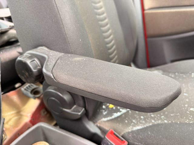 bontott FIAT IDEA Könyöklő