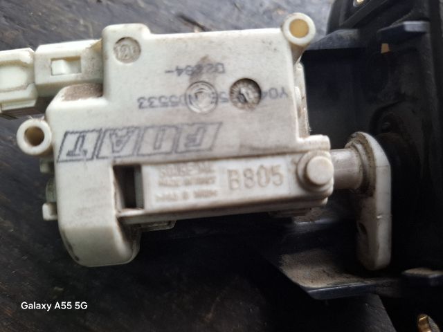 bontott FIAT IDEA Központizár Motor Tankajtó