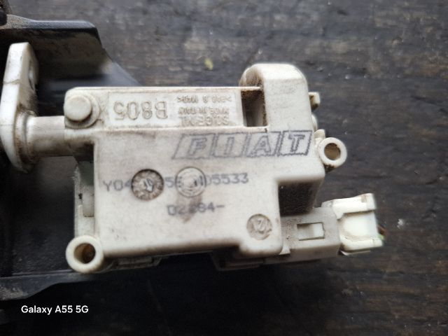 bontott FIAT IDEA Központizár Motor Tankajtó