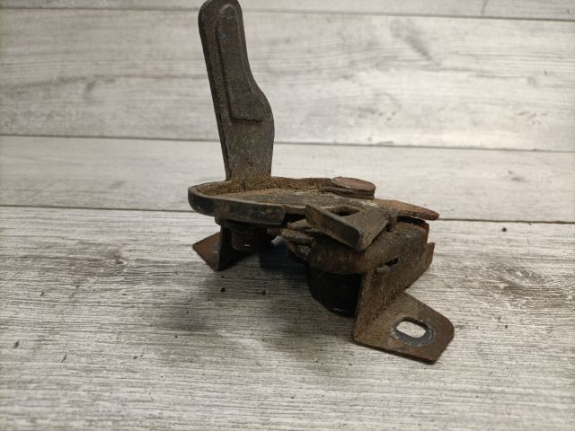 bontott FIAT IDEA Motorháztető Zárszerkezet