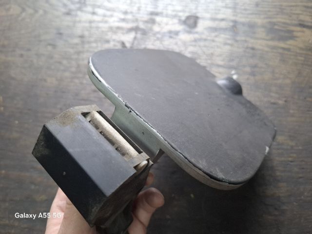 bontott FIAT IDEA Tankajtó