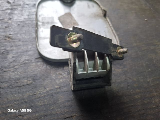 bontott FIAT IDEA Tankajtó