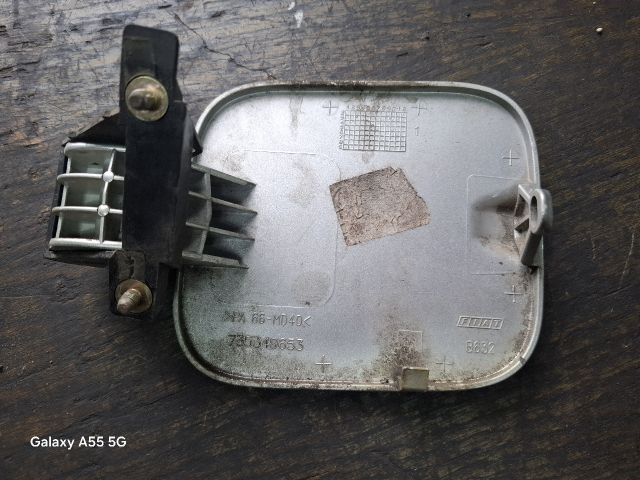 bontott FIAT IDEA Tankajtó