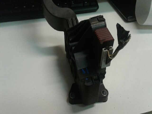 bontott FIAT LINEA Gázpedál (Elektromos)