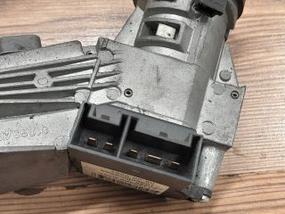 bontott FIAT LINEA Gyújtáskapcsoló Házzal