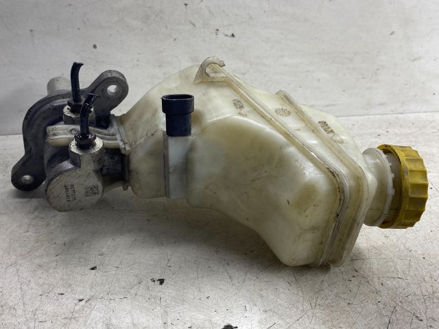 bontott FIAT LINEA Főfékhenger