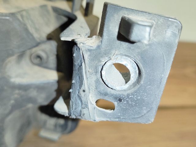 bontott FIAT LINEA Bal Fényszóró