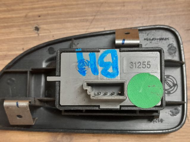 bontott FIAT LINEA Bal hátsó Ablakemelő Kapcsoló