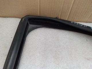 bontott FIAT LINEA Bal hátsó Ablakvezető Gumi