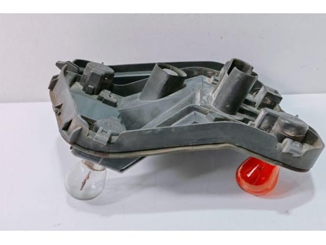 bontott FIAT LINEA Bal Hátsó Lámpa Foglalat