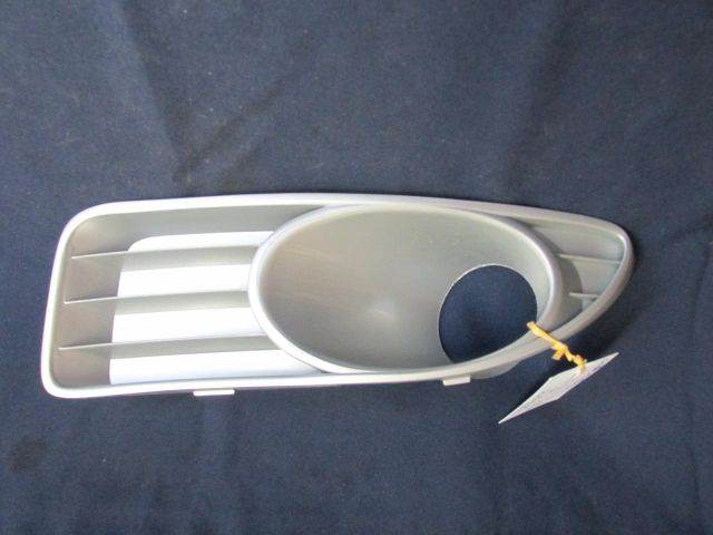 bontott FIAT LINEA Bal Ködzárófény Keret