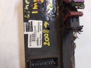 bontott FIAT LINEA Biztosítéktábla Utastér