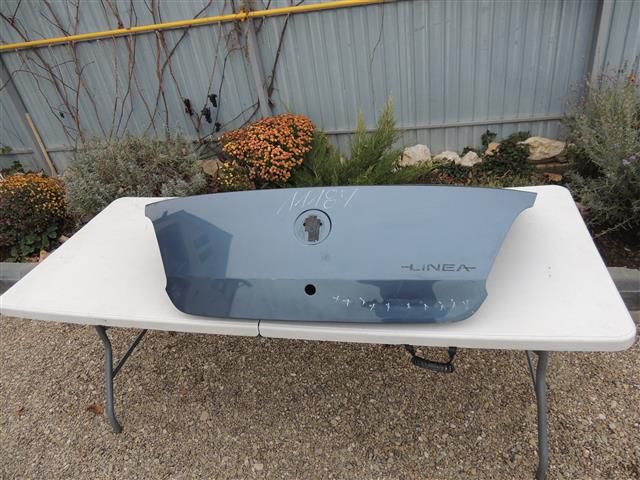 bontott FIAT LINEA Csomagtérajtó (Üres lemez)