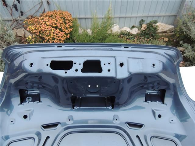 bontott FIAT LINEA Csomagtérajtó (Üres lemez)