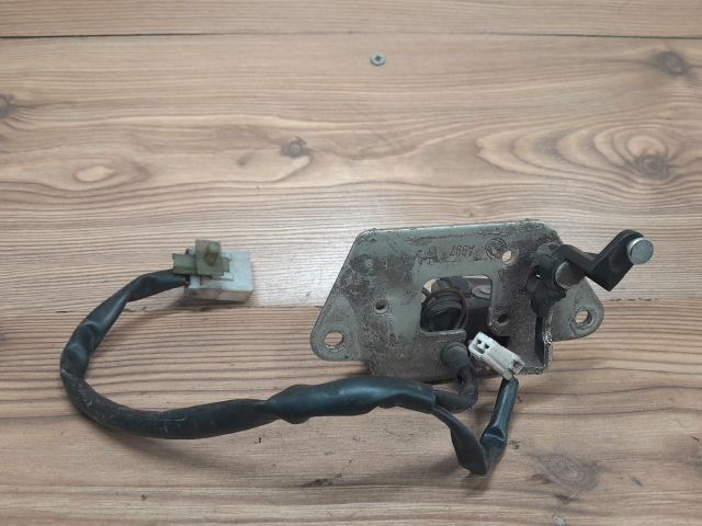 bontott FIAT LINEA Csomagtérajtó Zárszerkezet