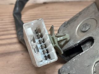 bontott FIAT LINEA Csomagtérajtó Zárszerkezet