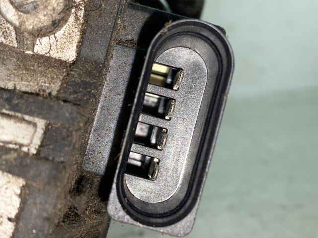 bontott FIAT LINEA Első Ablaktörlő Szerkezet Motorral