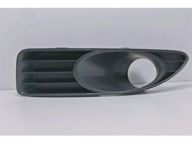 bontott FIAT LINEA Első Lökhárító Bal Díszrács