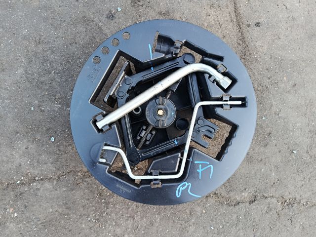 bontott FIAT LINEA Emelő