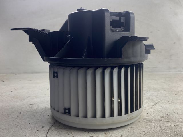 bontott FIAT LINEA Fűtőmotor (Klímás)