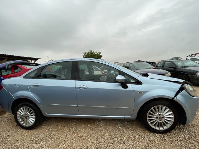 bontott FIAT LINEA Jobb B Oszlop