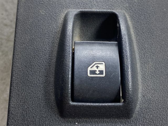 bontott FIAT LINEA Jobb első Ablakemelő Kapcsoló