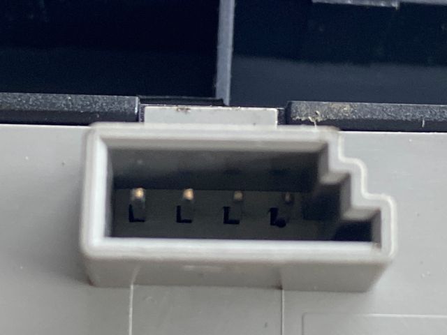 bontott FIAT LINEA Jobb első Ablakemelő Kapcsoló