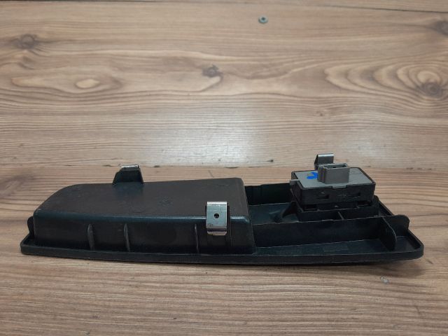 bontott FIAT LINEA Jobb első Ablakemelő Kapcsoló