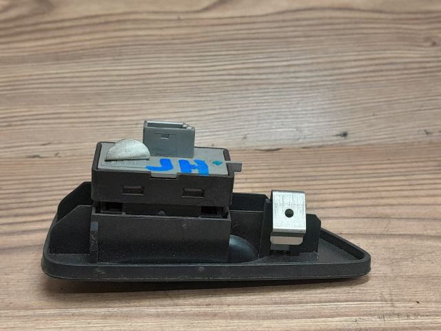 bontott FIAT LINEA Jobb hátsó Ablakemelő Kapcsoló