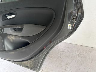 bontott FIAT LINEA Jobb hátsó Ajtó (Részeivel)
