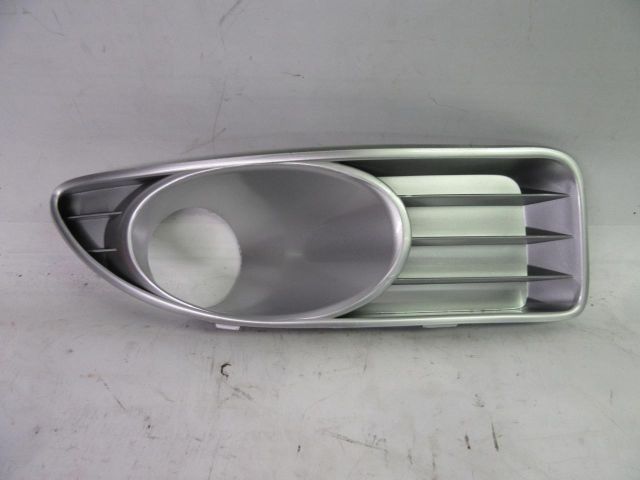 bontott FIAT LINEA Jobb Ködfényszóró Lámpakeret