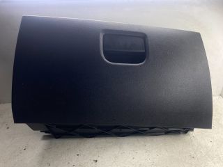 bontott FIAT LINEA Kesztyűtartó