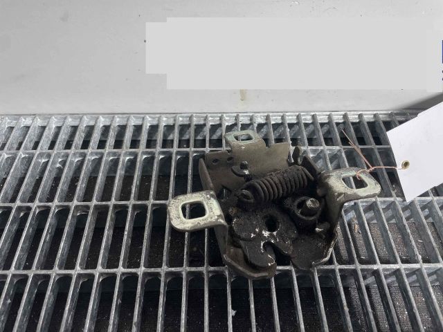 bontott FIAT LINEA Motorháztető Zárszerkezet