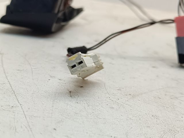 bontott FIAT LINEA Multikormány Kapcsoló Pár