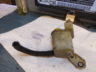 bontott FIAT LINEA Szervóolaj Tartály