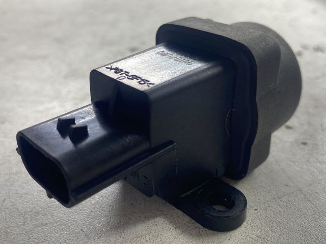 bontott FIAT LINEA Üzemanyag Elzáró Szelep