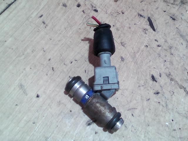 bontott FIAT MAREA Porlasztó (1 db)