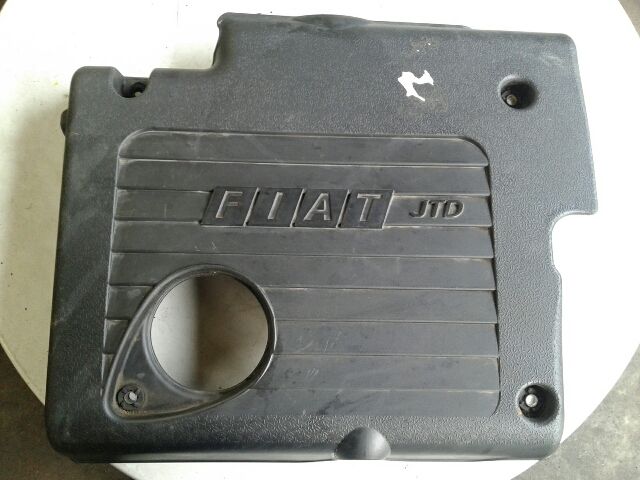 bontott FIAT MAREA Felső Motorburkolat