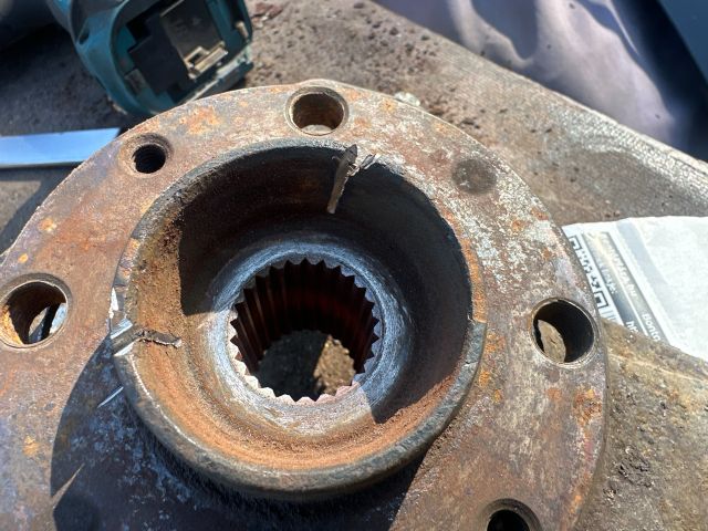 bontott FIAT MAREA Bal első Csonkállvány Kerékaggyal