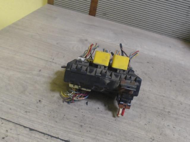 bontott FIAT MAREA Biztosítéktábla Utastér