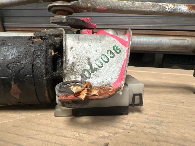 bontott FIAT MAREA Első Ablaktörlő Szerkezet Motorral