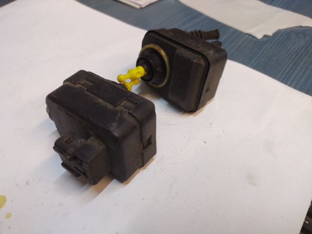 bontott FIAT MAREA Fényszórómagasság Állító Motor (Pozíciófüggetlen)