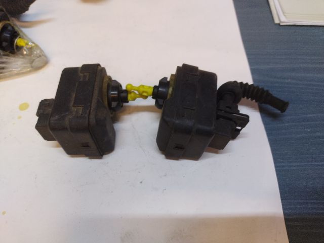 bontott FIAT MAREA Fényszórómagasság Állító Motor (Pozíciófüggetlen)