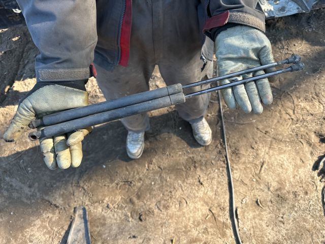 bontott FIAT MAREA Gázrugós Kitámasztó Teleszkóp Csomagtérajtó (Pozíciófüggetlen)