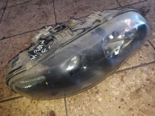 bontott FIAT MAREA Jobb Fényszóró