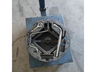 bontott FIAT MAREA Pótkerék Szerszámtartó